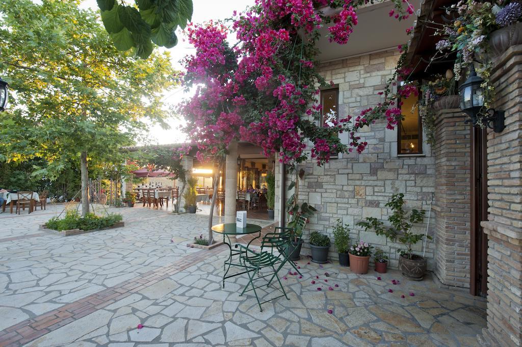 Bacchus Hotel Ancient Olympia Buitenkant foto